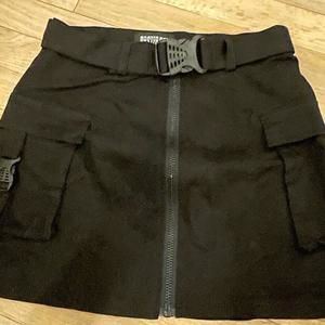 Poster Girl Cargo Skirt